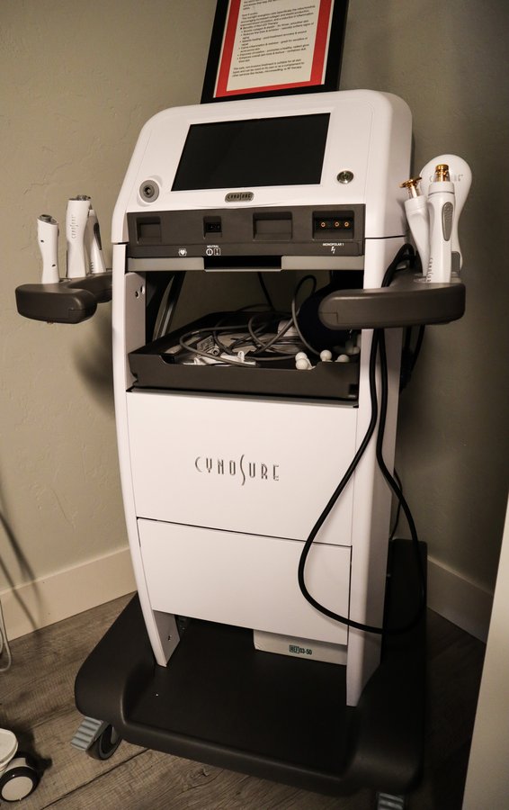 Cynosure body treatment machine